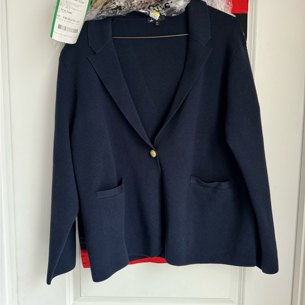 J Crew Blazer size 2X.  Good condition. Rarely worn.  Excellent for cold office.